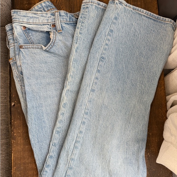 Abercrombie & Fitch Curve Love High Rise Light Blue Jeans - Picture 3 of 3